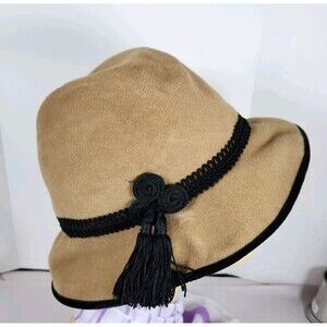 Eric Javits Tan and Black Hat